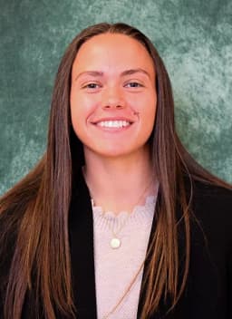 Alyssa Dybacz '25