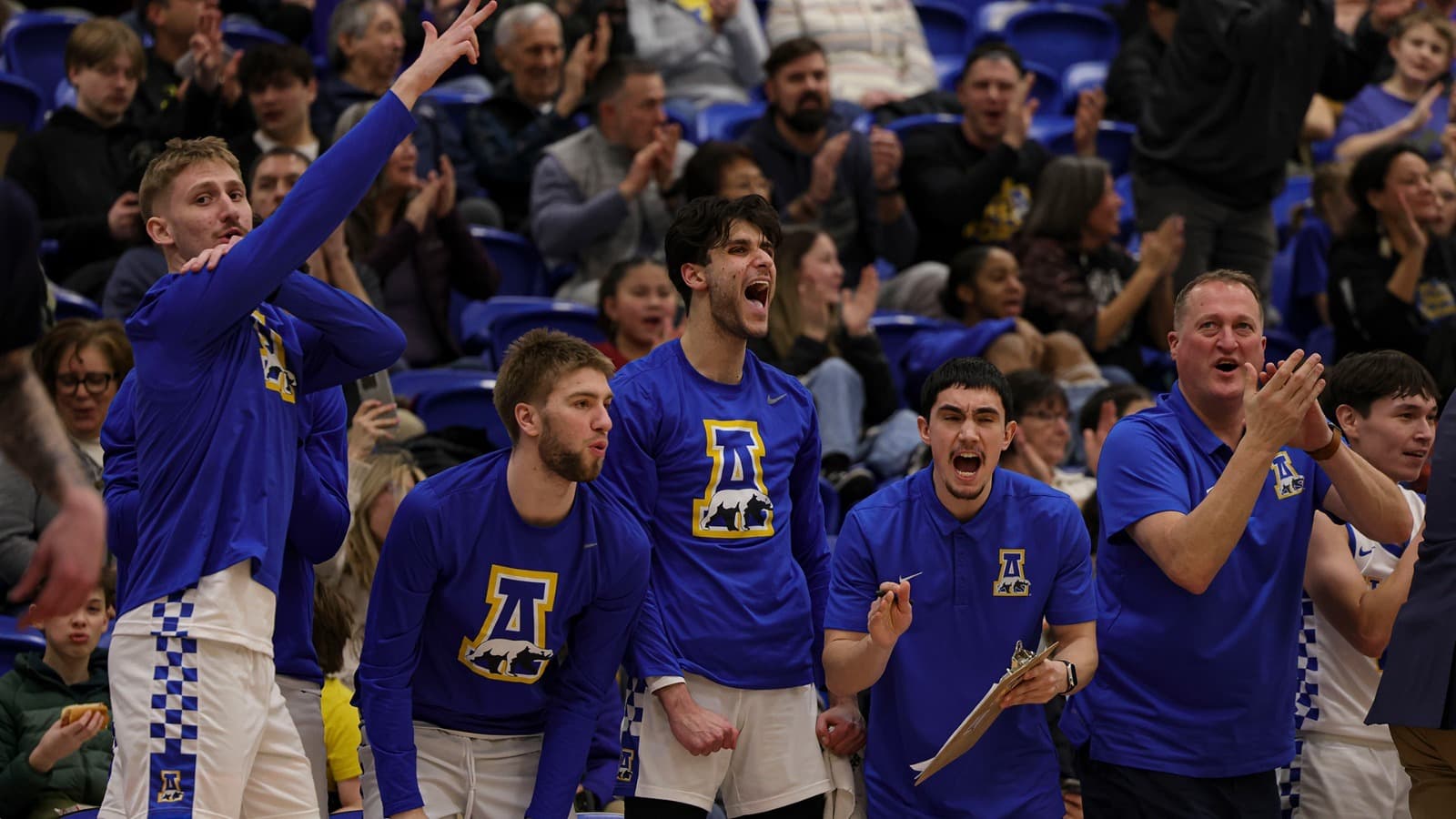 University of Alaska Fairbanks Men's Basketball