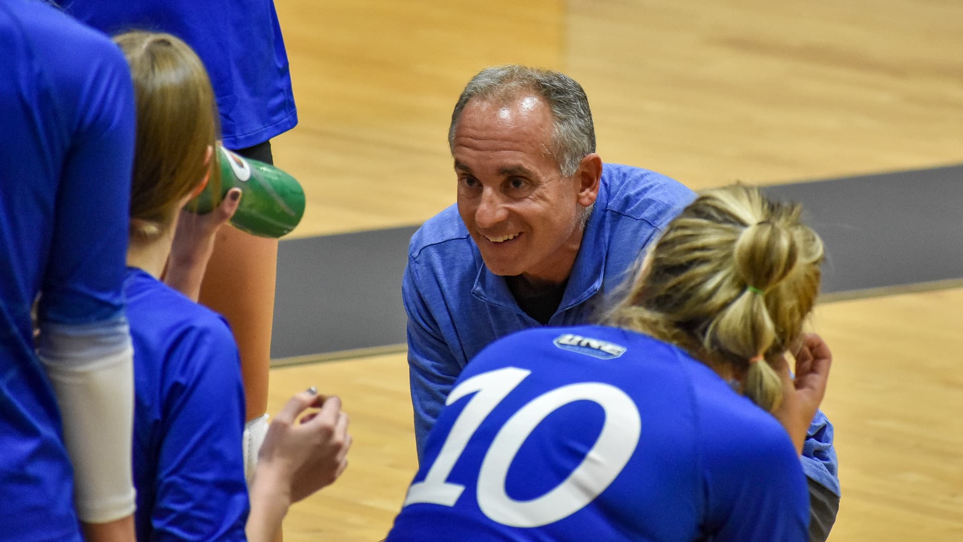 University of New England Volleyball