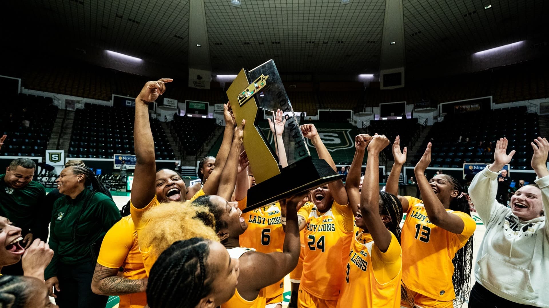 Southeastern Louisiana University Women's Beach Volleyball